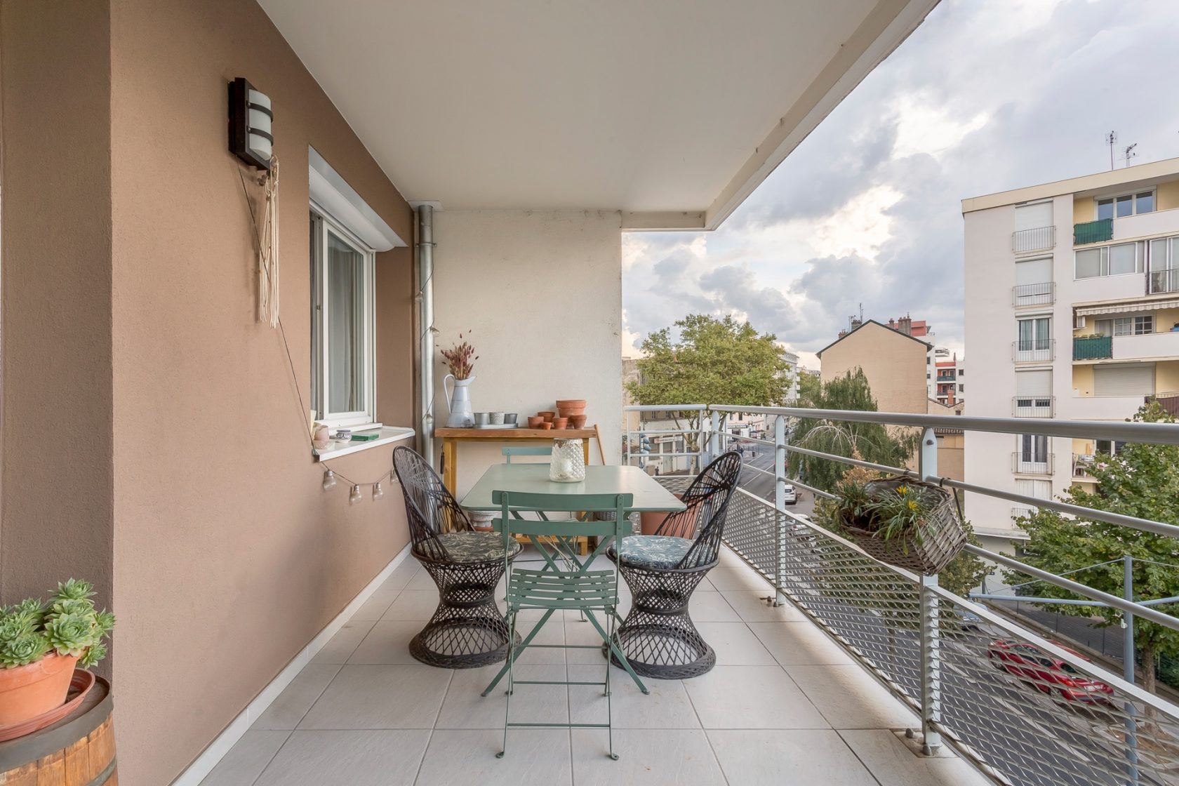 Contemporary apartment with terrace