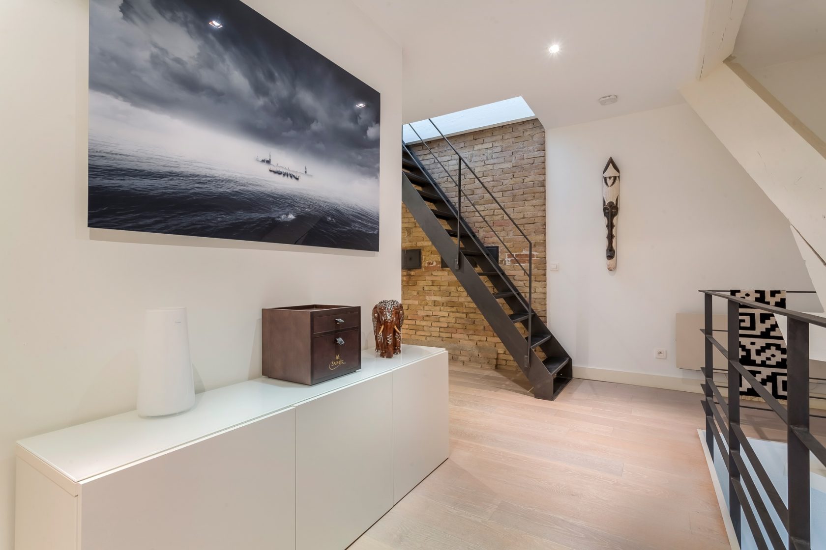 Apartment in a castle with a view of the barbe island