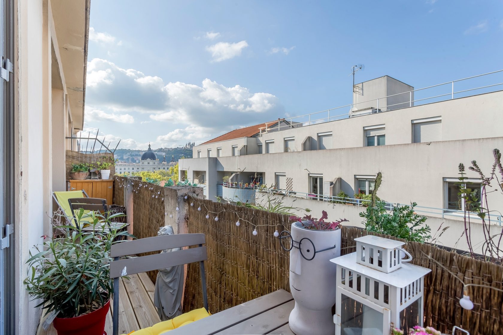 Old apartment with balcony and view of Fourvière