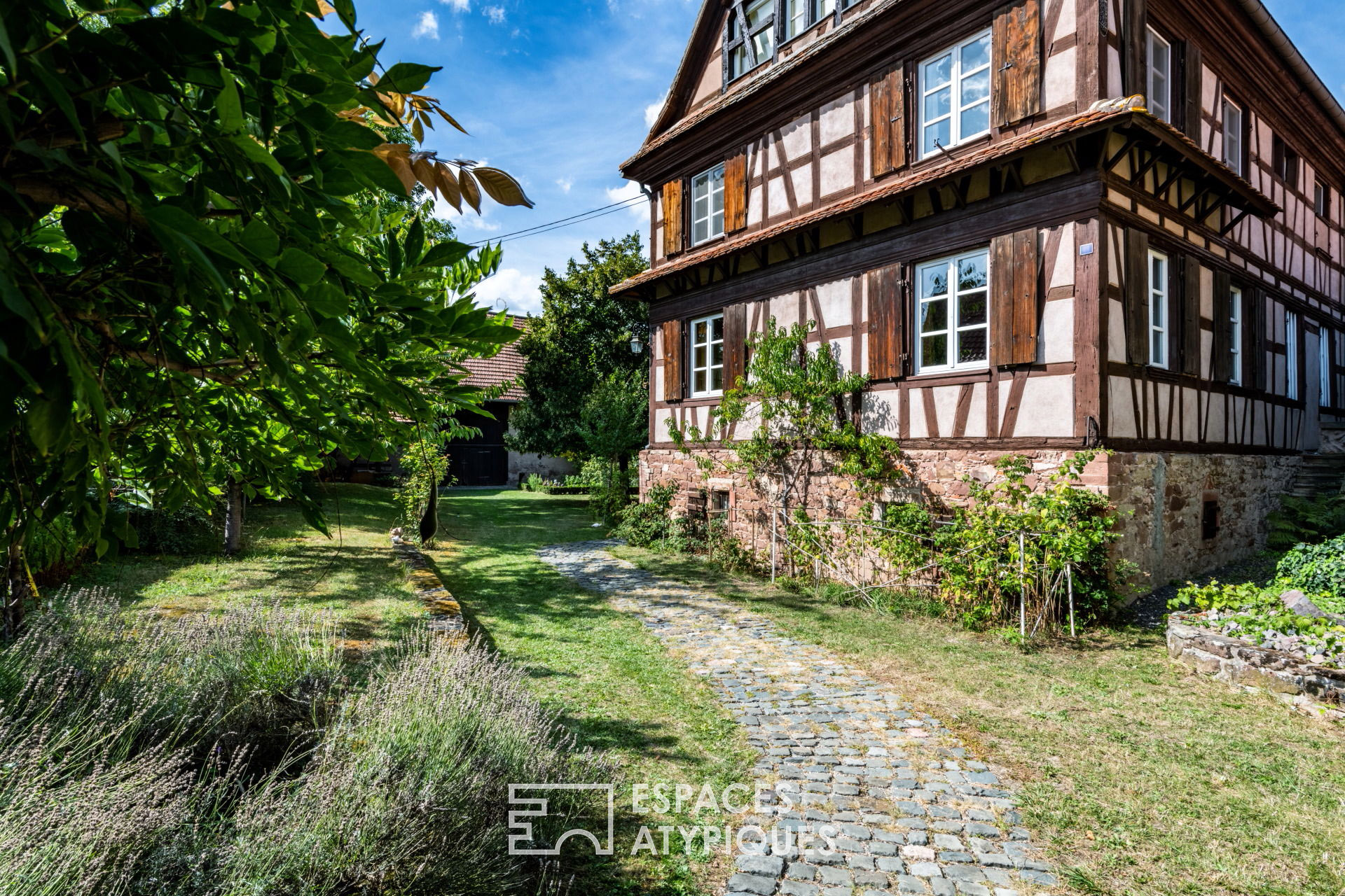 Maison alsacienne et son jardin en cœur de ville