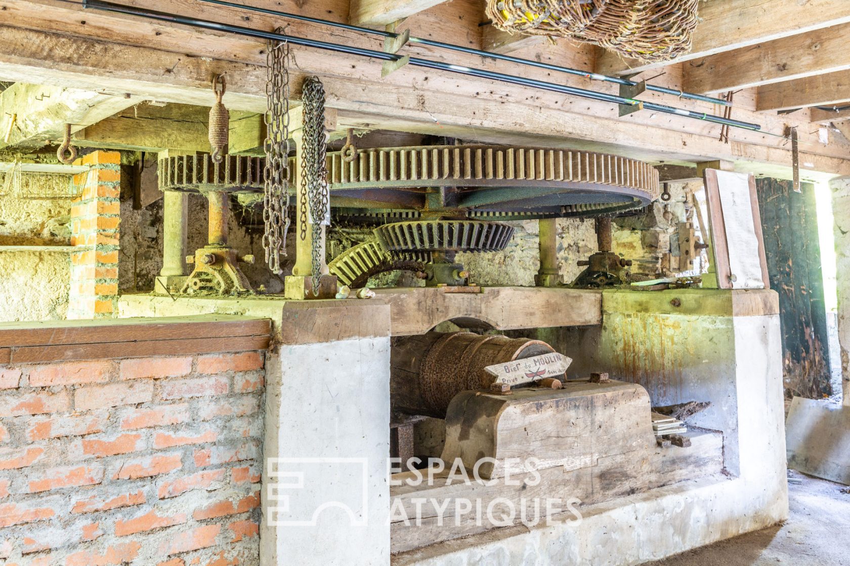 Sous-Compromis – Maison de Maitre dans parc arboré sur les bords de l’Erdre