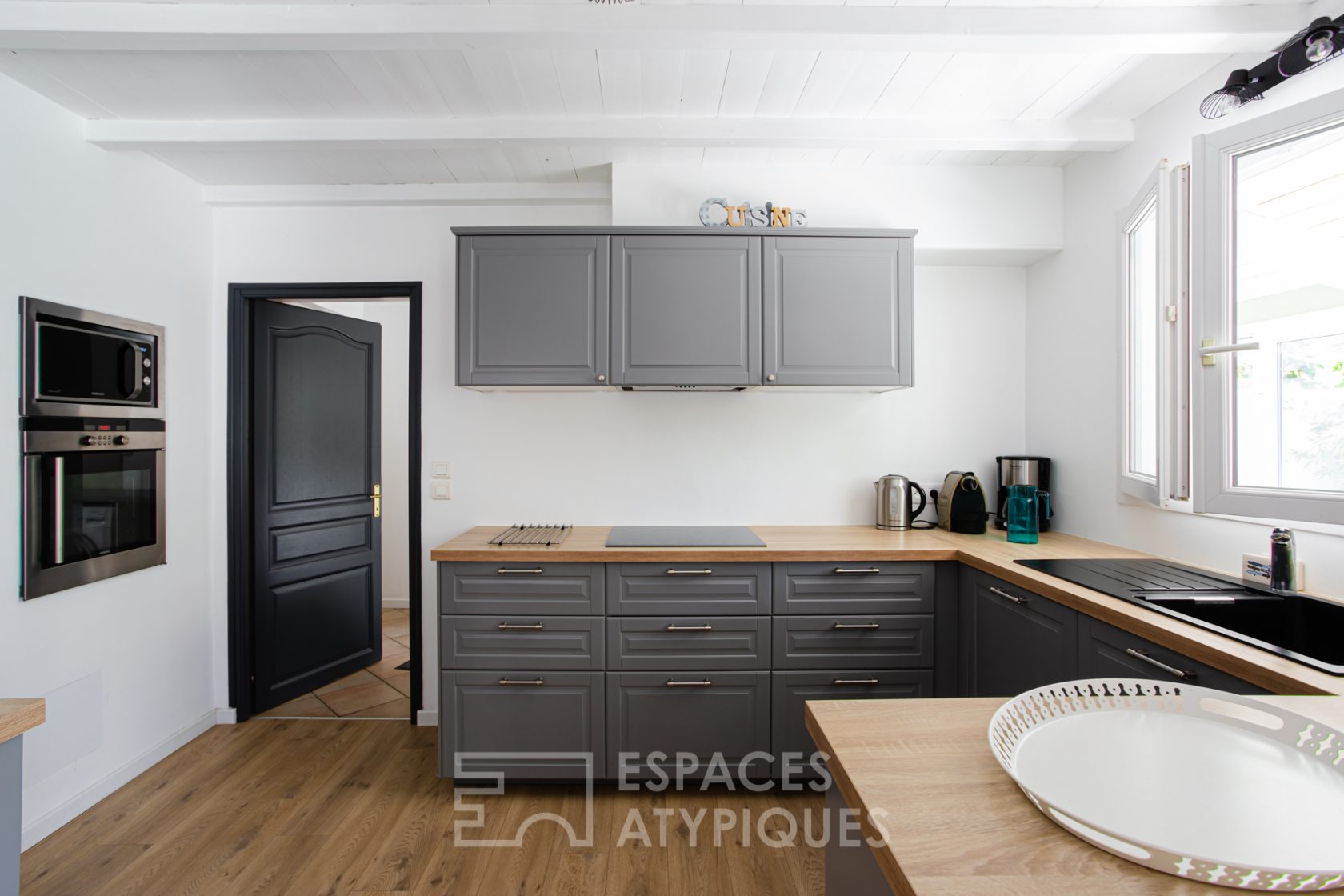 VENDUE PAR NOTRE AGENCE – Villa rénovée proche des plages