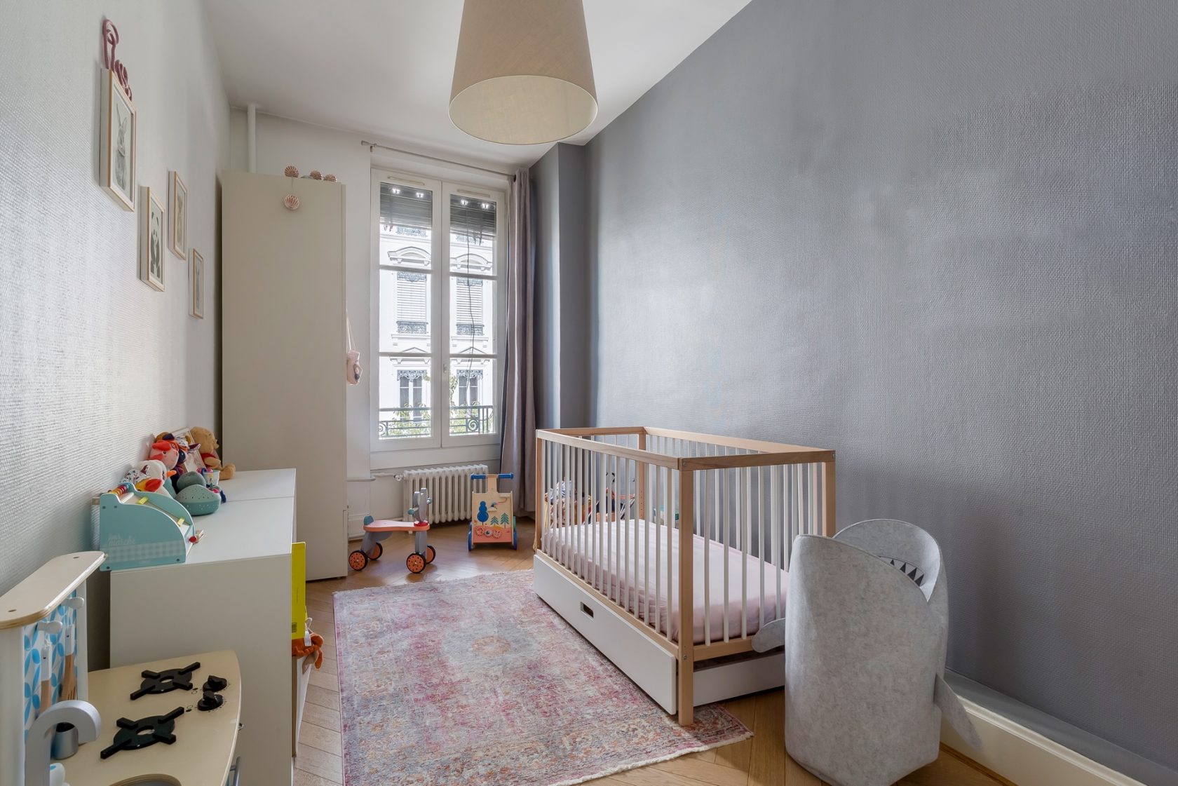 Top floor apartment in Préfecture