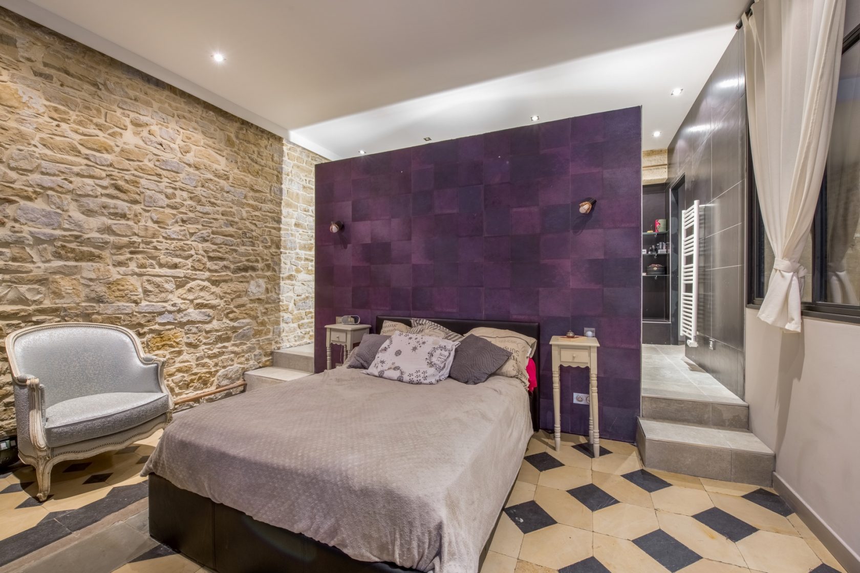 Apartment renovated by architect in Rue Nationale