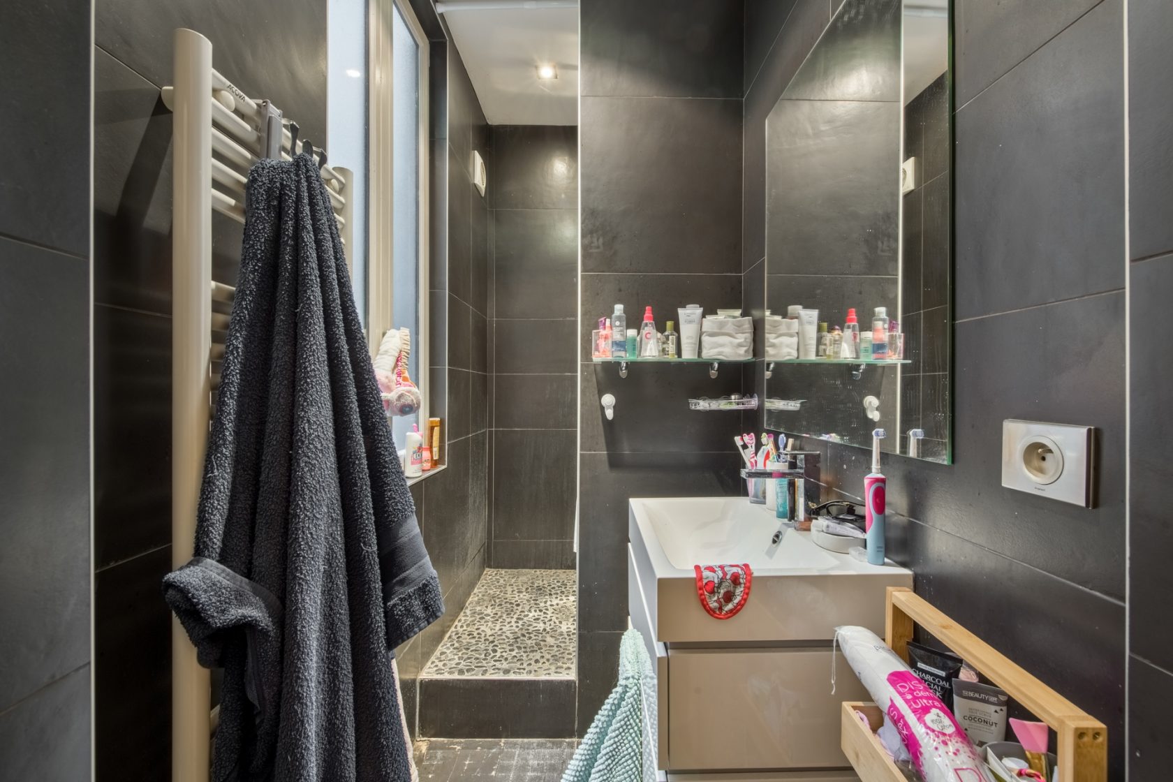 Apartment renovated by architect in Rue Nationale