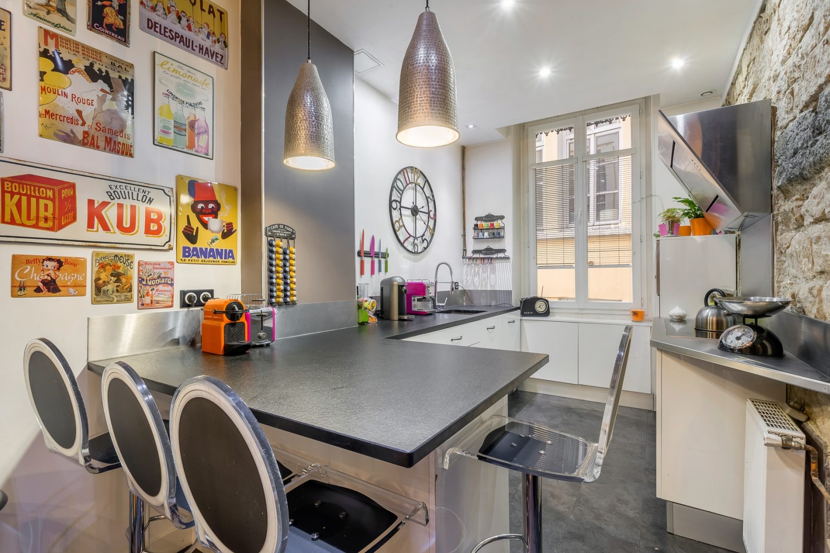 Old renovated close to the quays