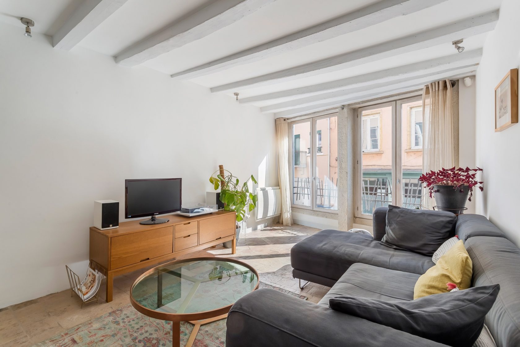 Townhouse in the heart of the village of Saint Rambert
