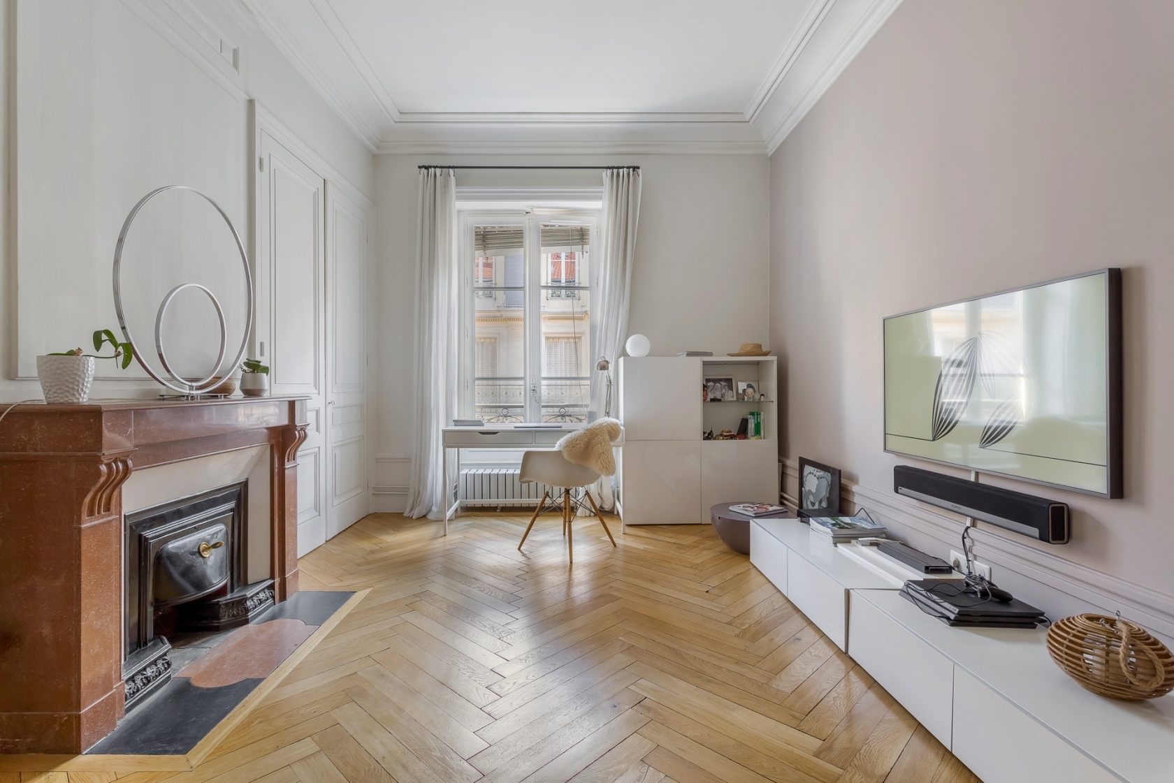 Appartement haussmannien rénové par architecte