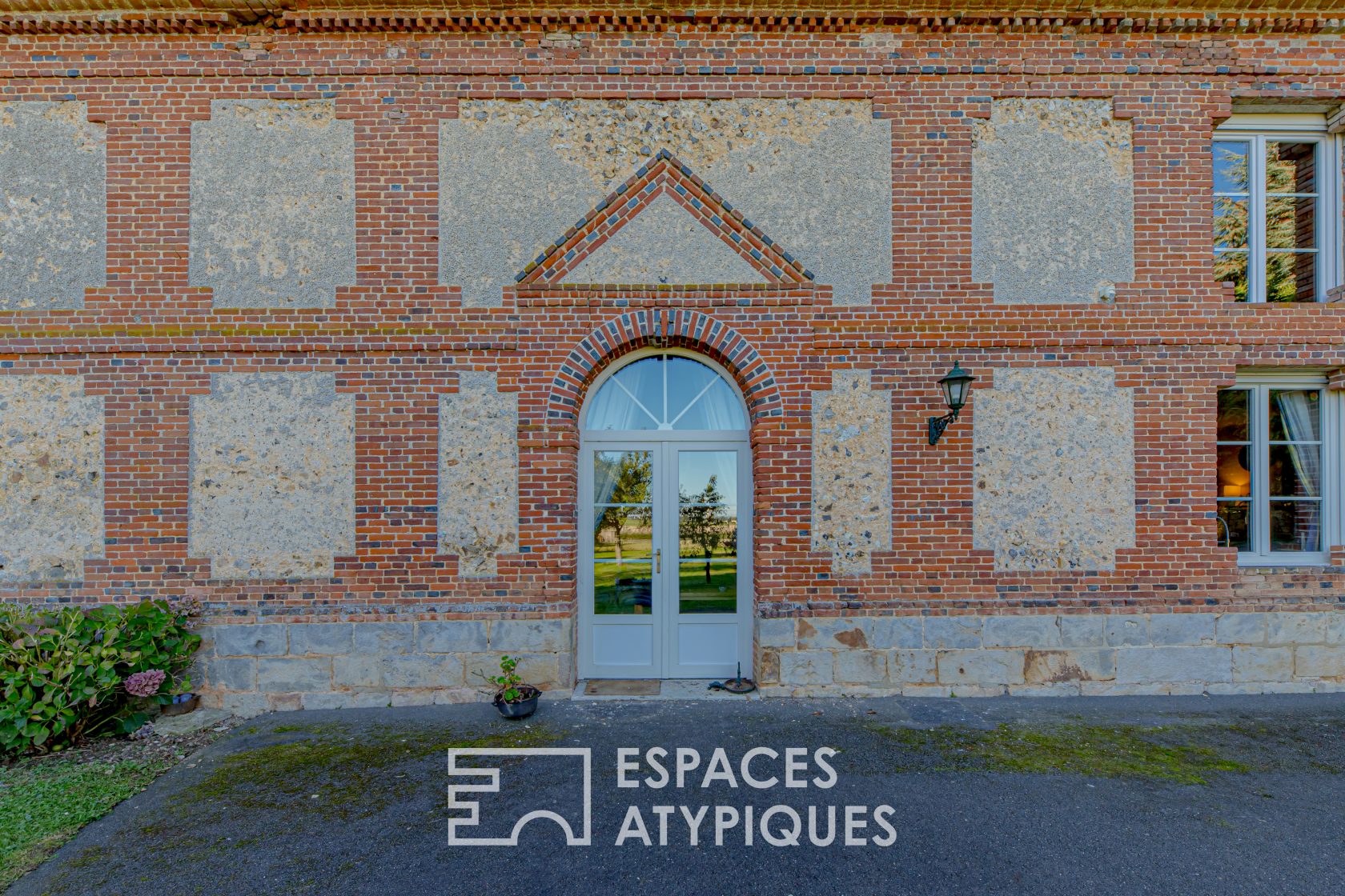 Ancienne grange dîmière avec piscine et maison d’amis