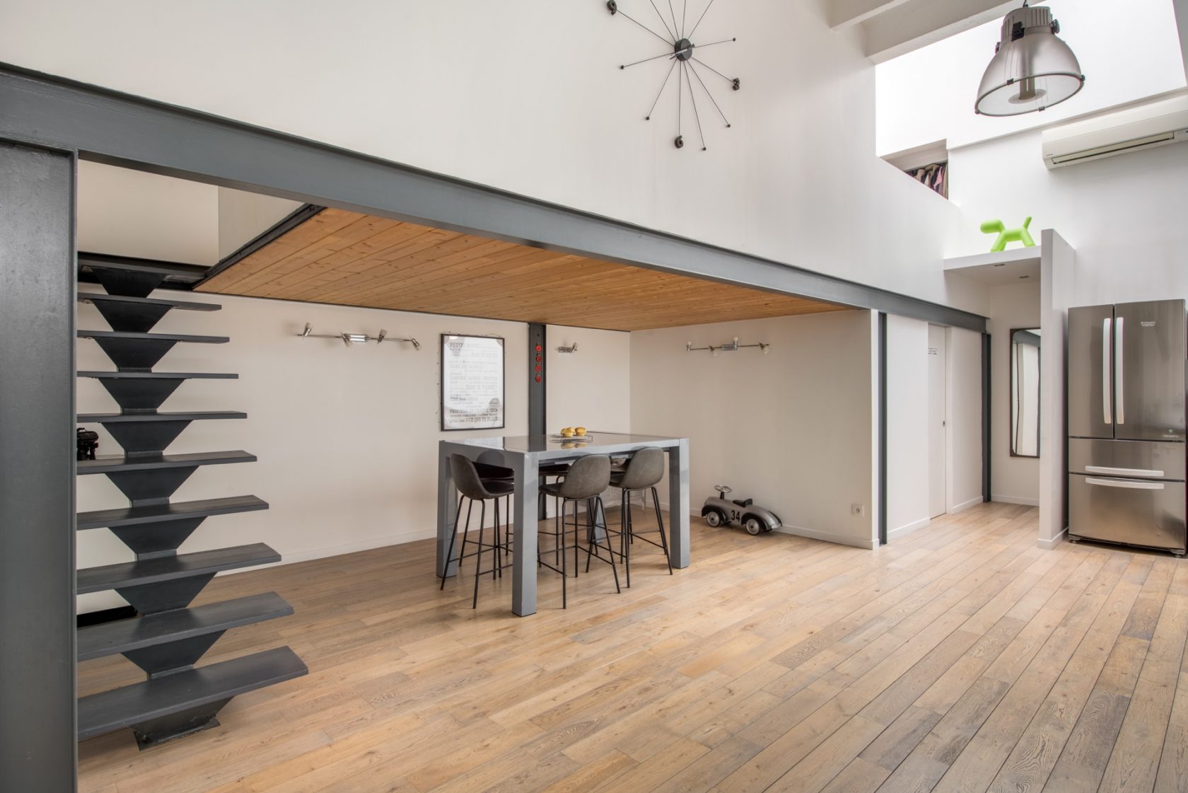 Contemporary loft in a former soap factory
