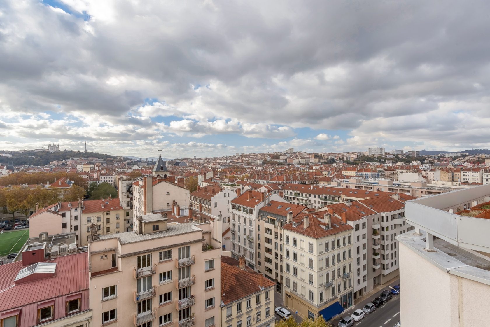 Toit terrasse avec vue et stationnement quartier Foch