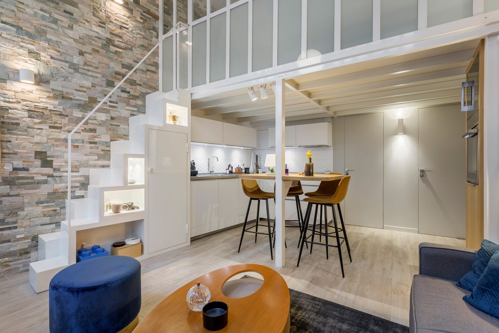 Contemporary loft rehabilitated