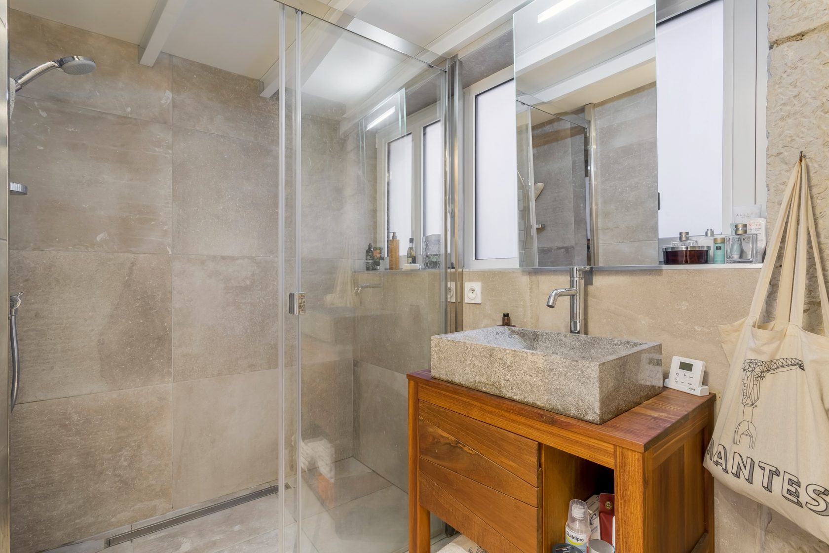 Contemporary loft rehabilitated