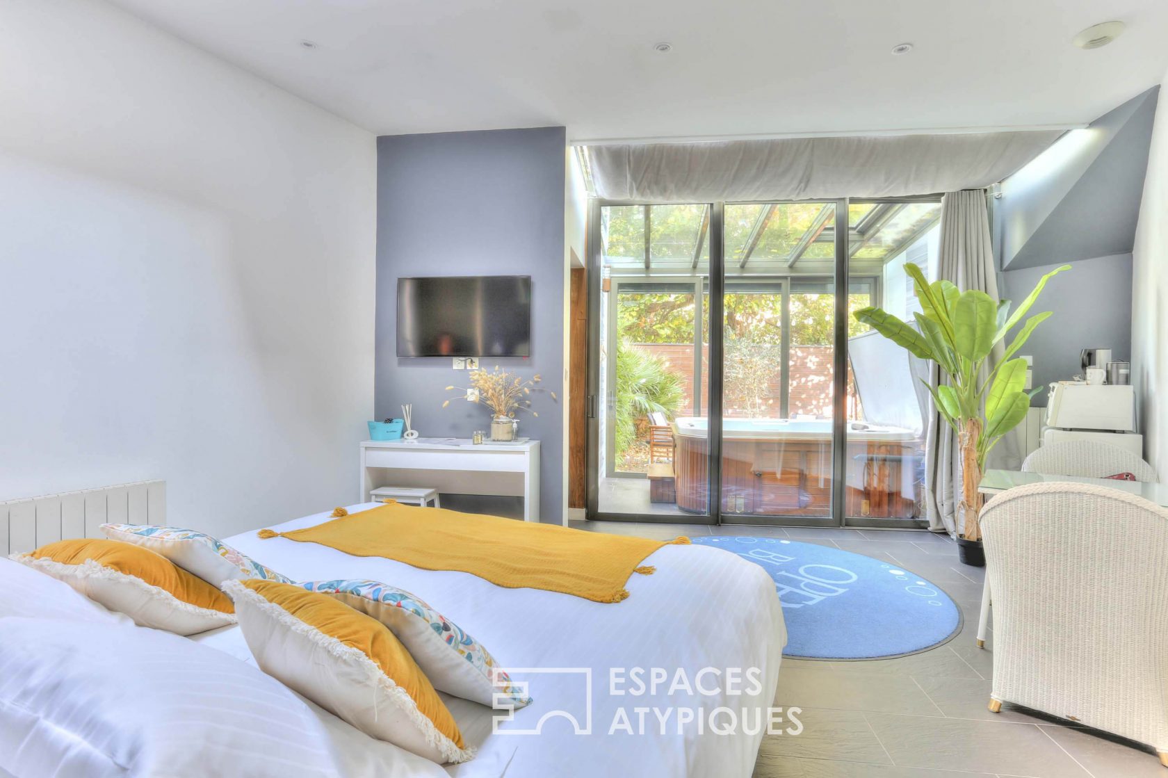 Bed and breakfast – Beautiful residence of character: between volumes and comfort