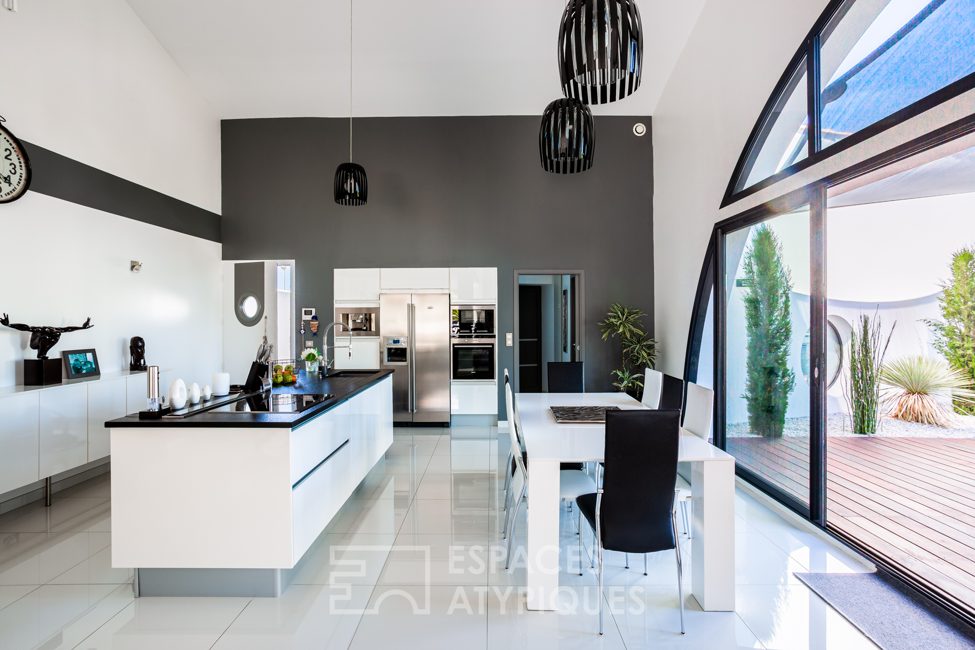 Contemporaine intemporelle proche de Rochefort
