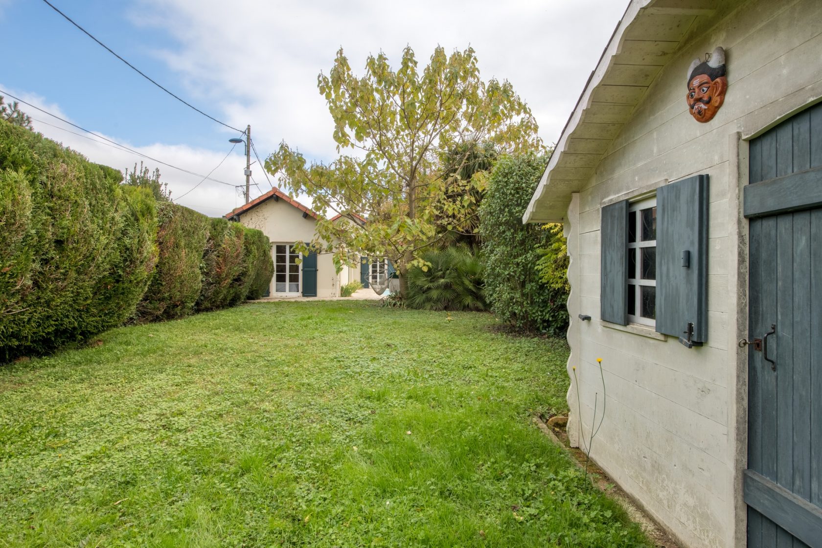 Renovated house with garden and swimming pool