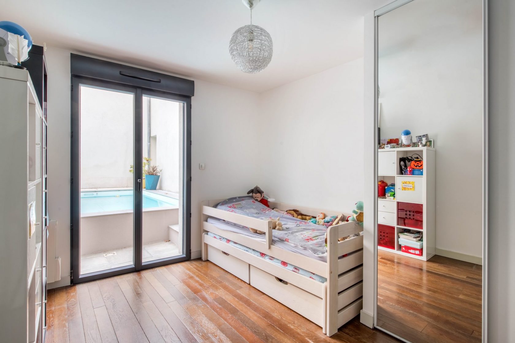 Loft avec piscine