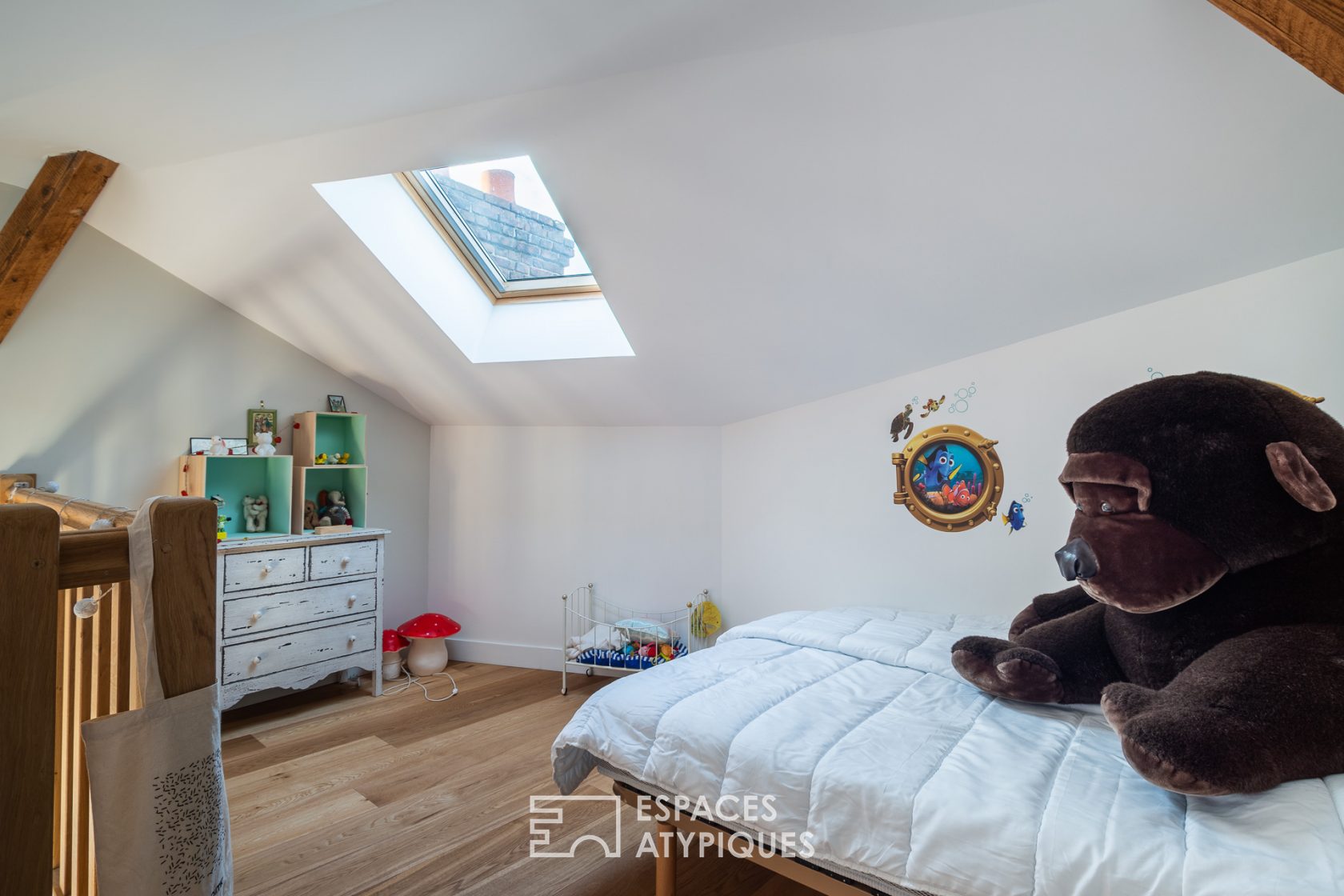 Renovated townhouse with garage in the heart of Trouville