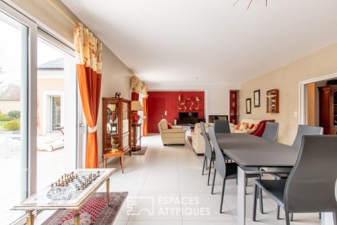 Superbe et lumineuse maison d’architecte à Soucelles