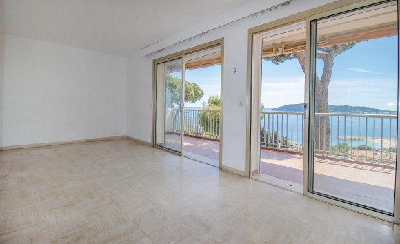 Appartement face mer avec terrasse