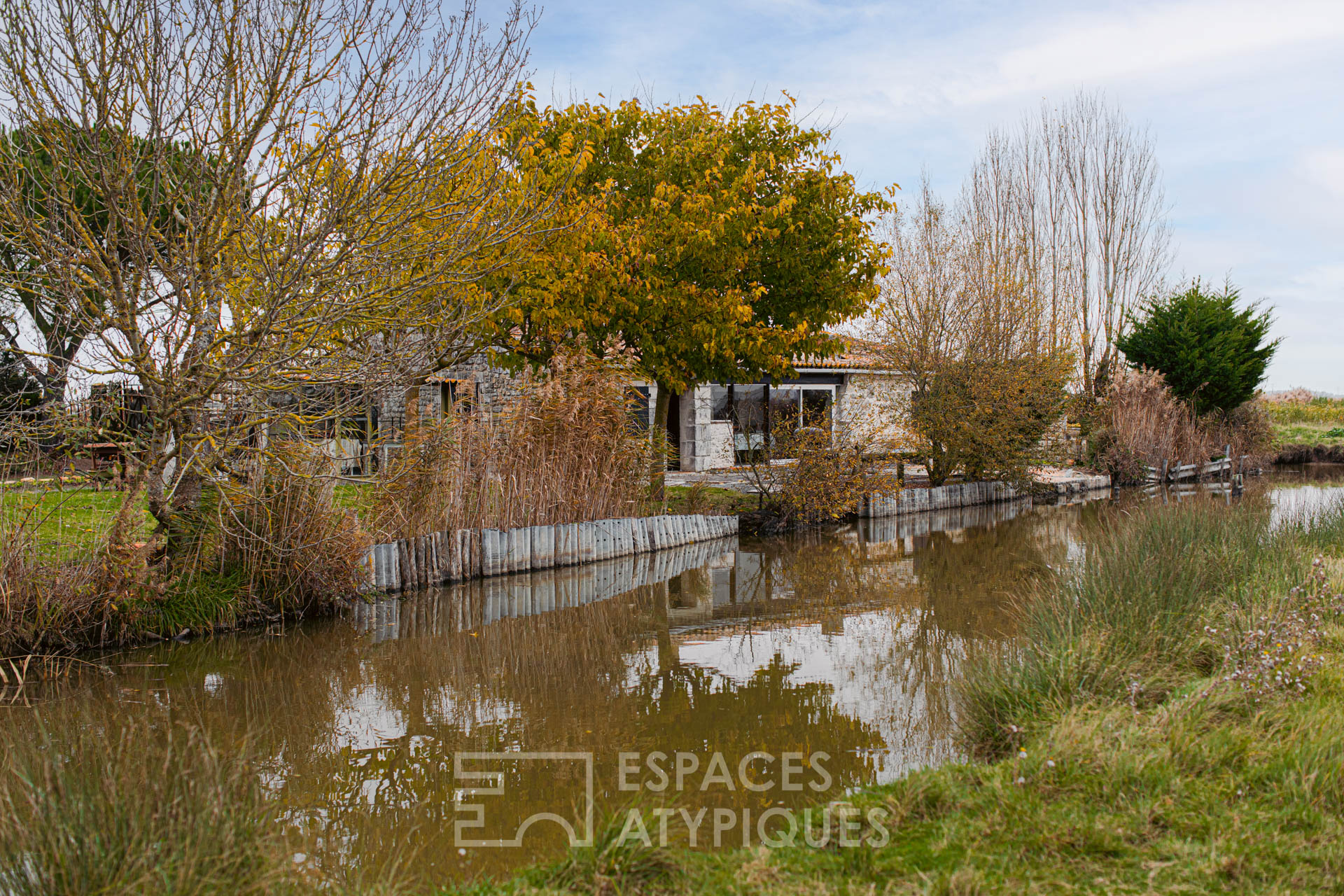 Refuge au coeur des Marais pour amateur de Pêche et de Chasse
