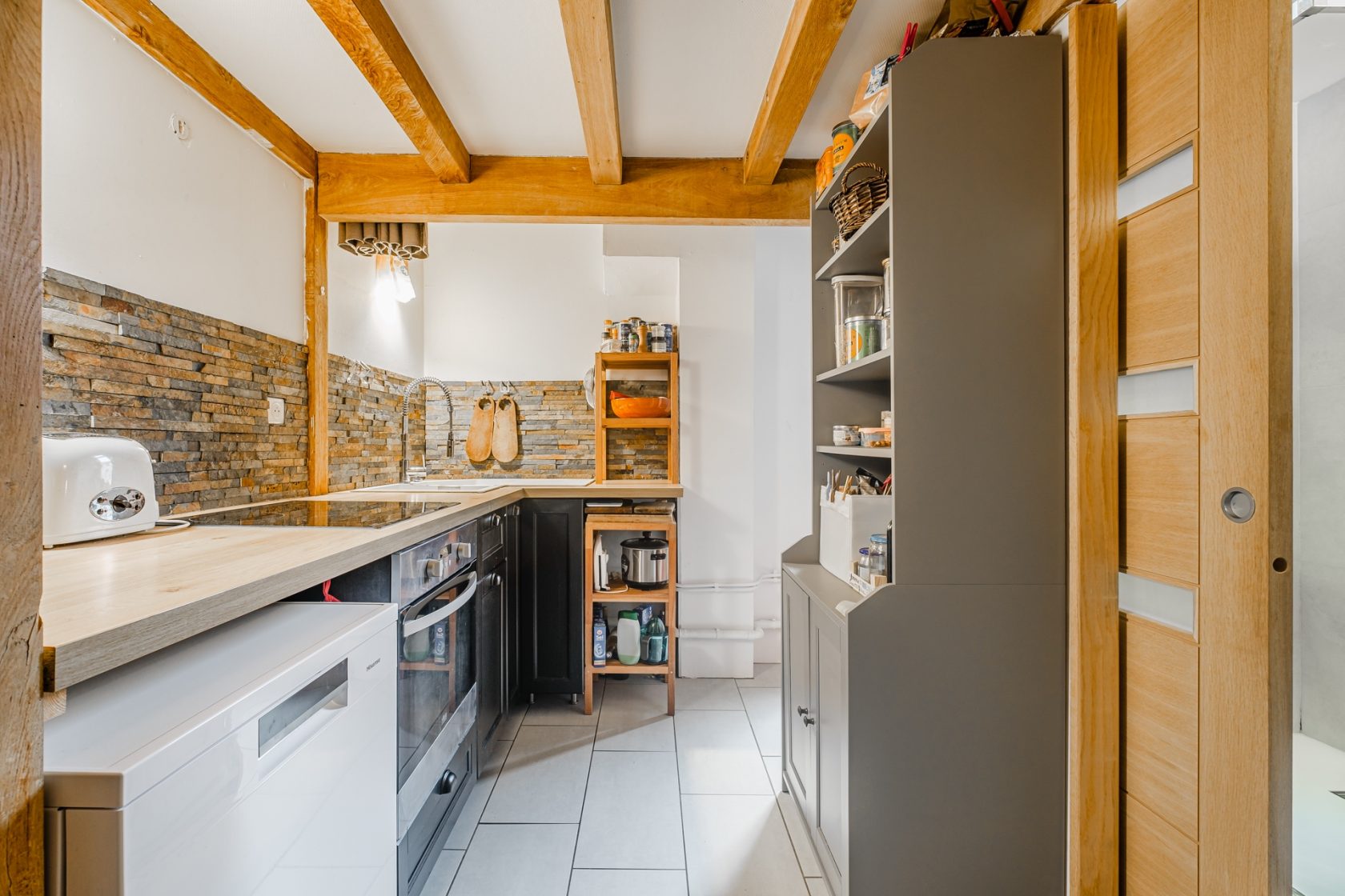 Canut renovated near Place Berthone
