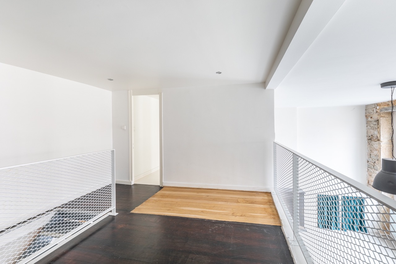 Renovated canut type apartment
