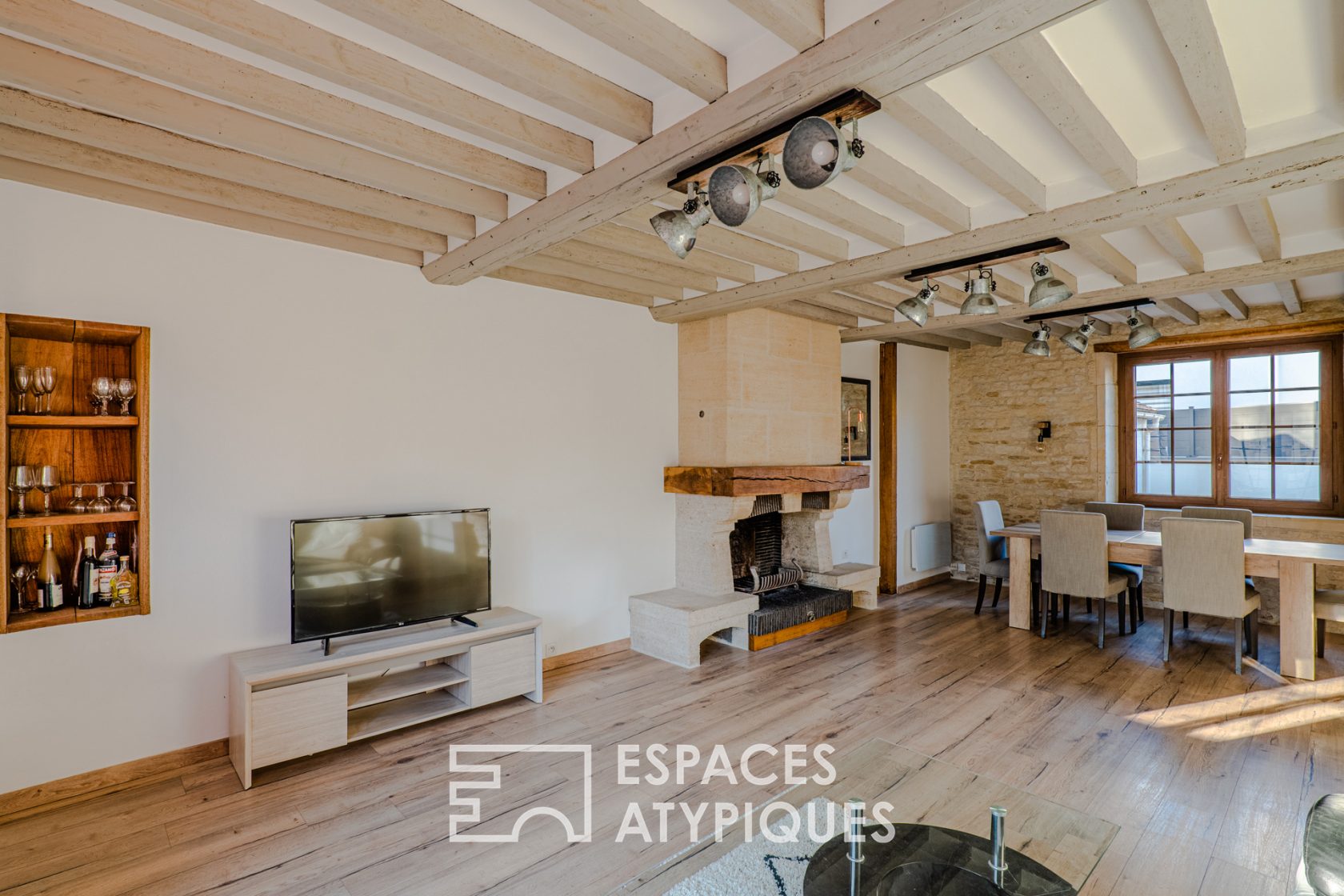 Old renovated farmhouse with garden & terrace near the Orne