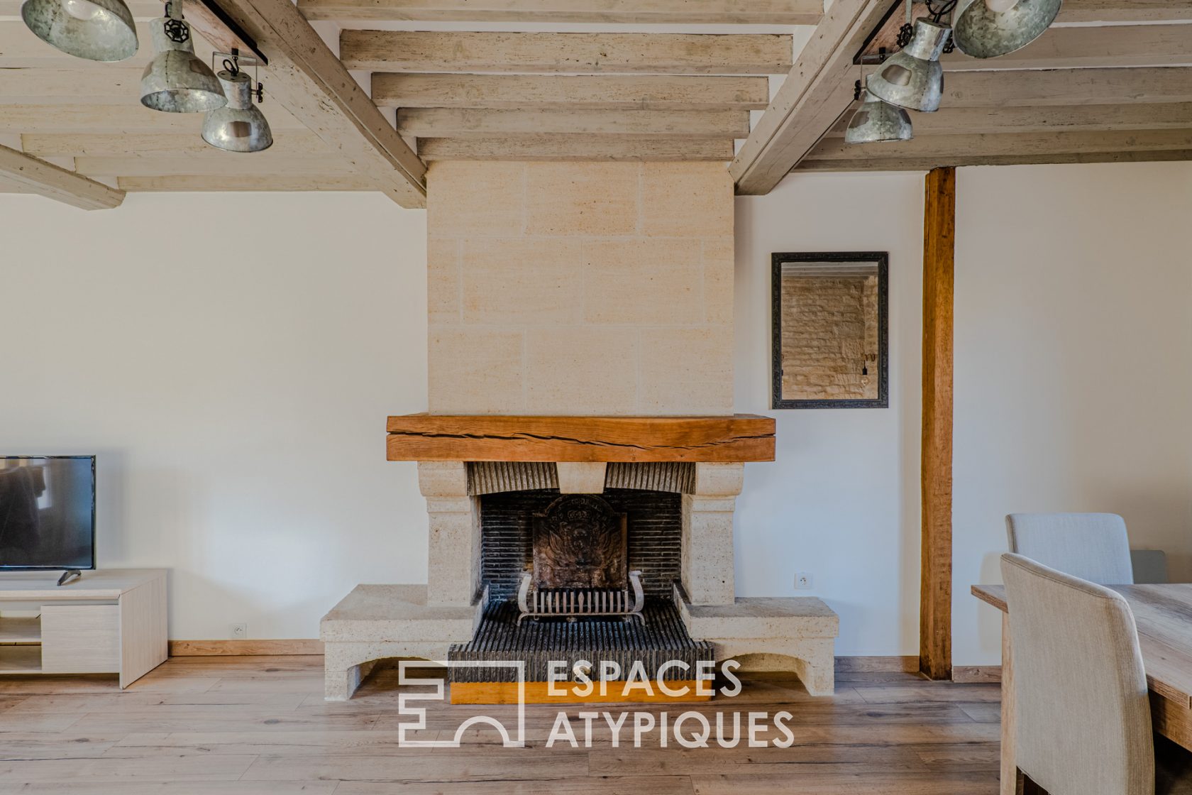 Old renovated farmhouse with garden & terrace near the Orne