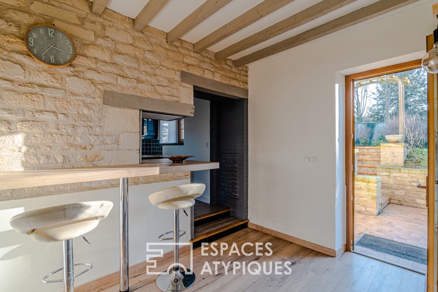 Old renovated farmhouse with garden & terrace near the Orne