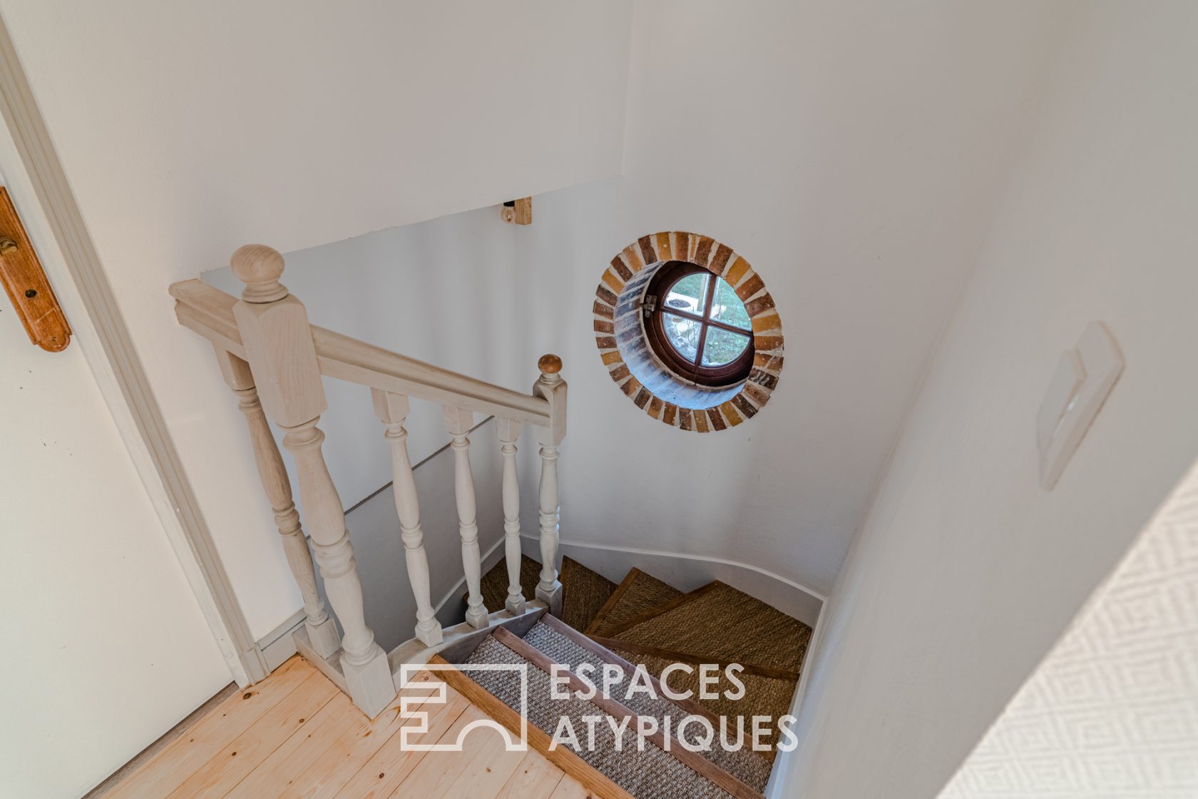 Old renovated farmhouse with garden & terrace near the Orne