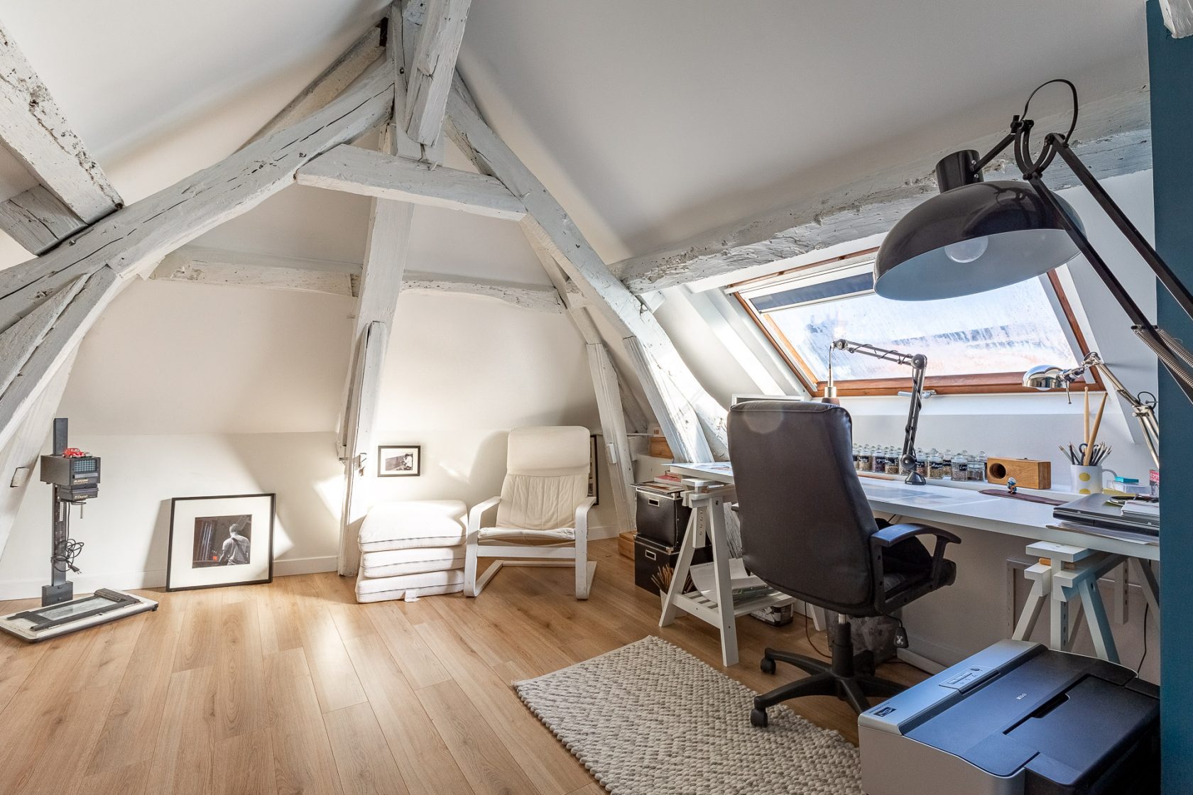 La maison de ville avec sa terrasse sur le toit.