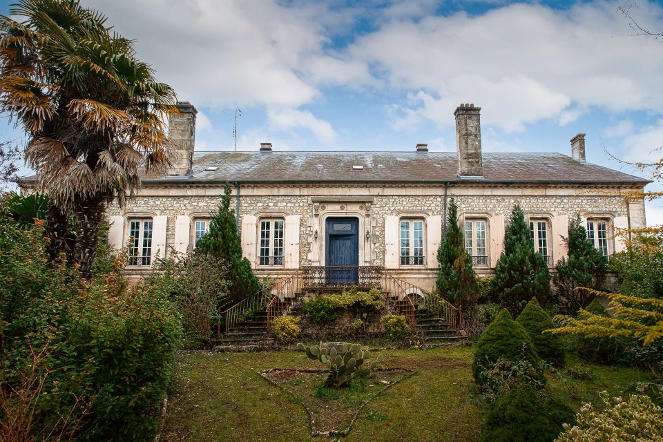 maisondemaître-citémédiévale-saintjeandangély-àrestaurer