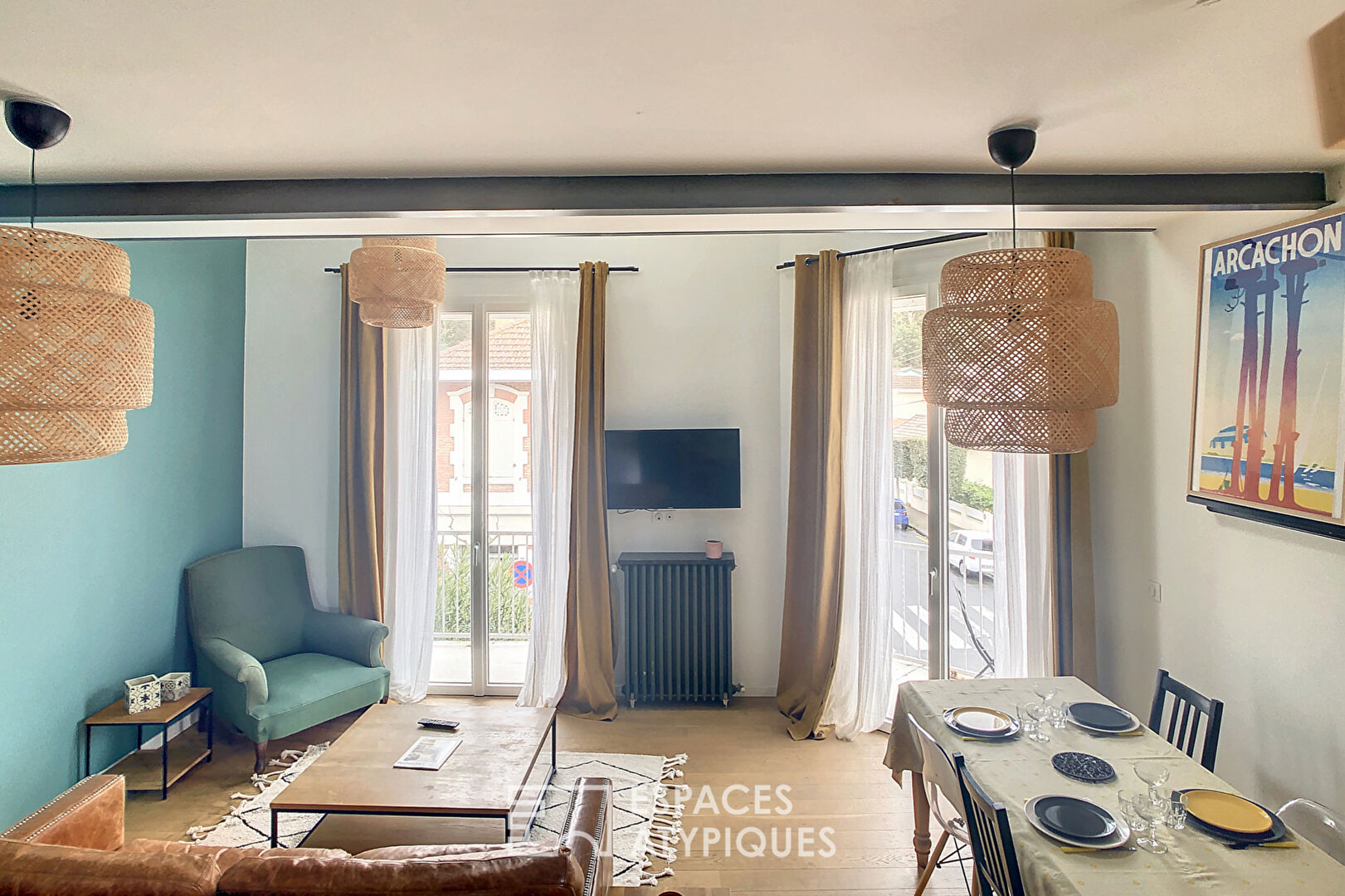 Art Deco spirit duplex in the city center of Arcachon