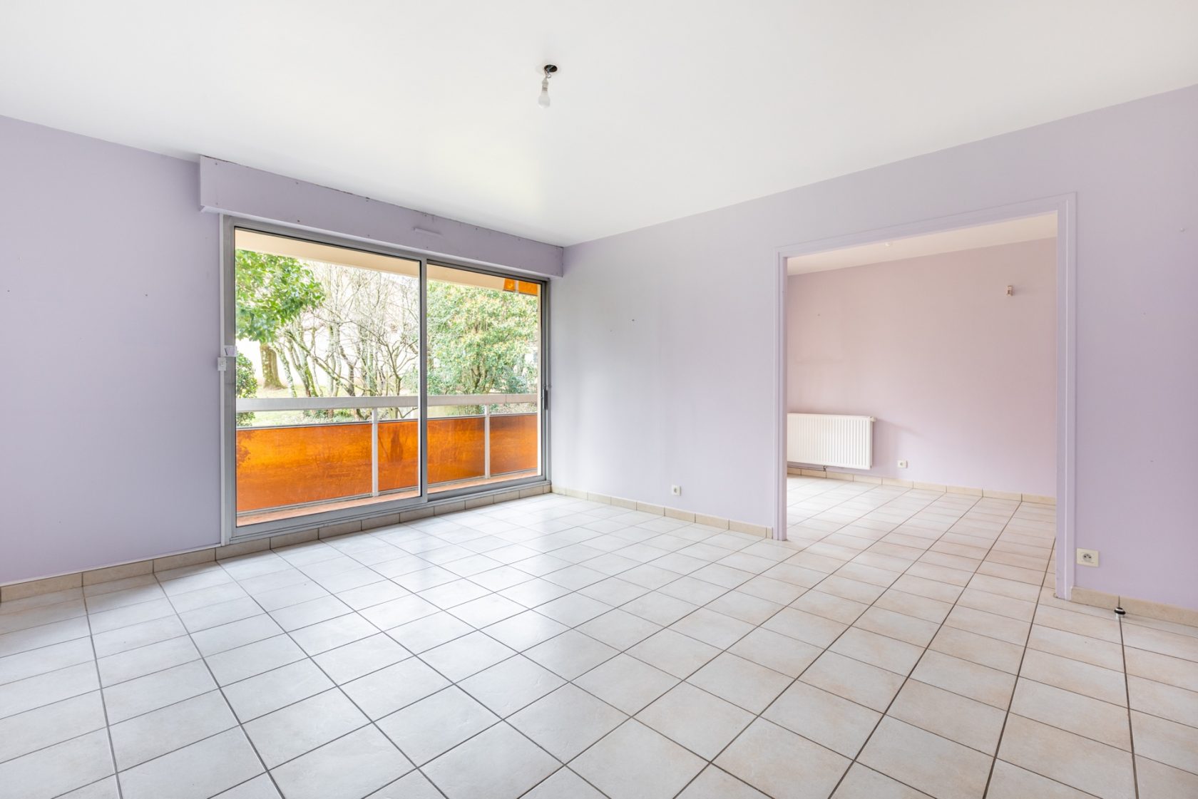 Apartment to renovate with terrace