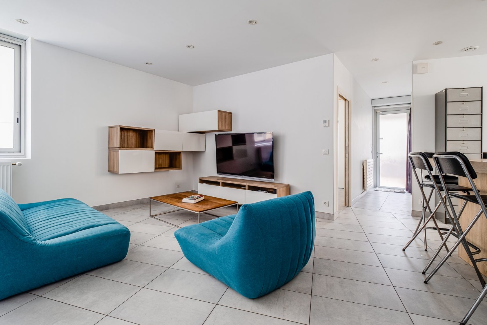 Renovated apartment near Place Ambroise Courtois