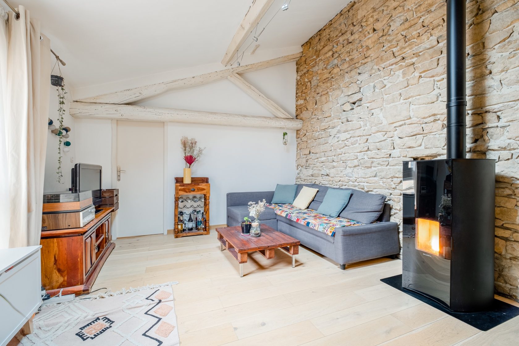 Former renovated top floor