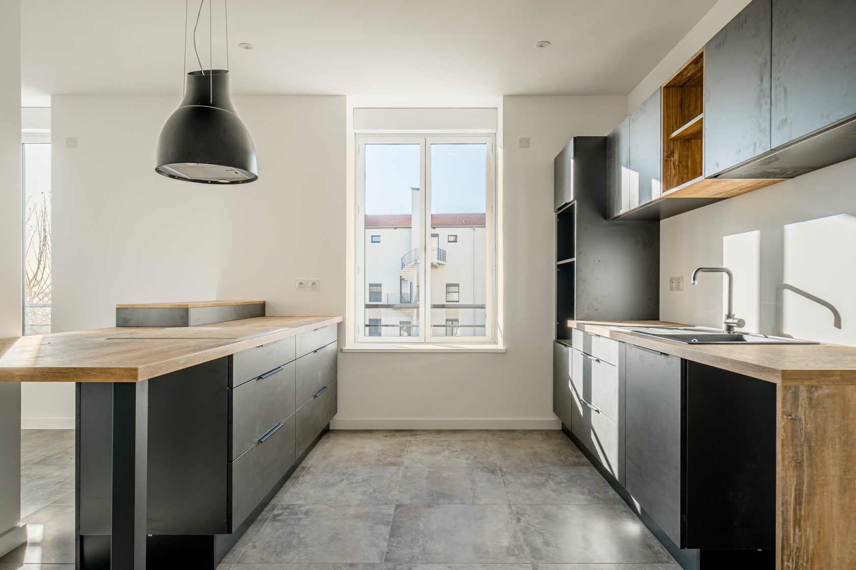Apartment with loggia in a former convent