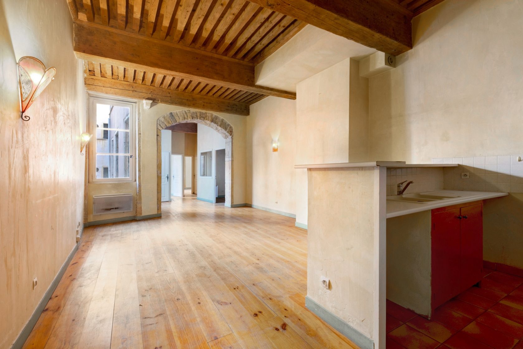 Apartment with character to refresh