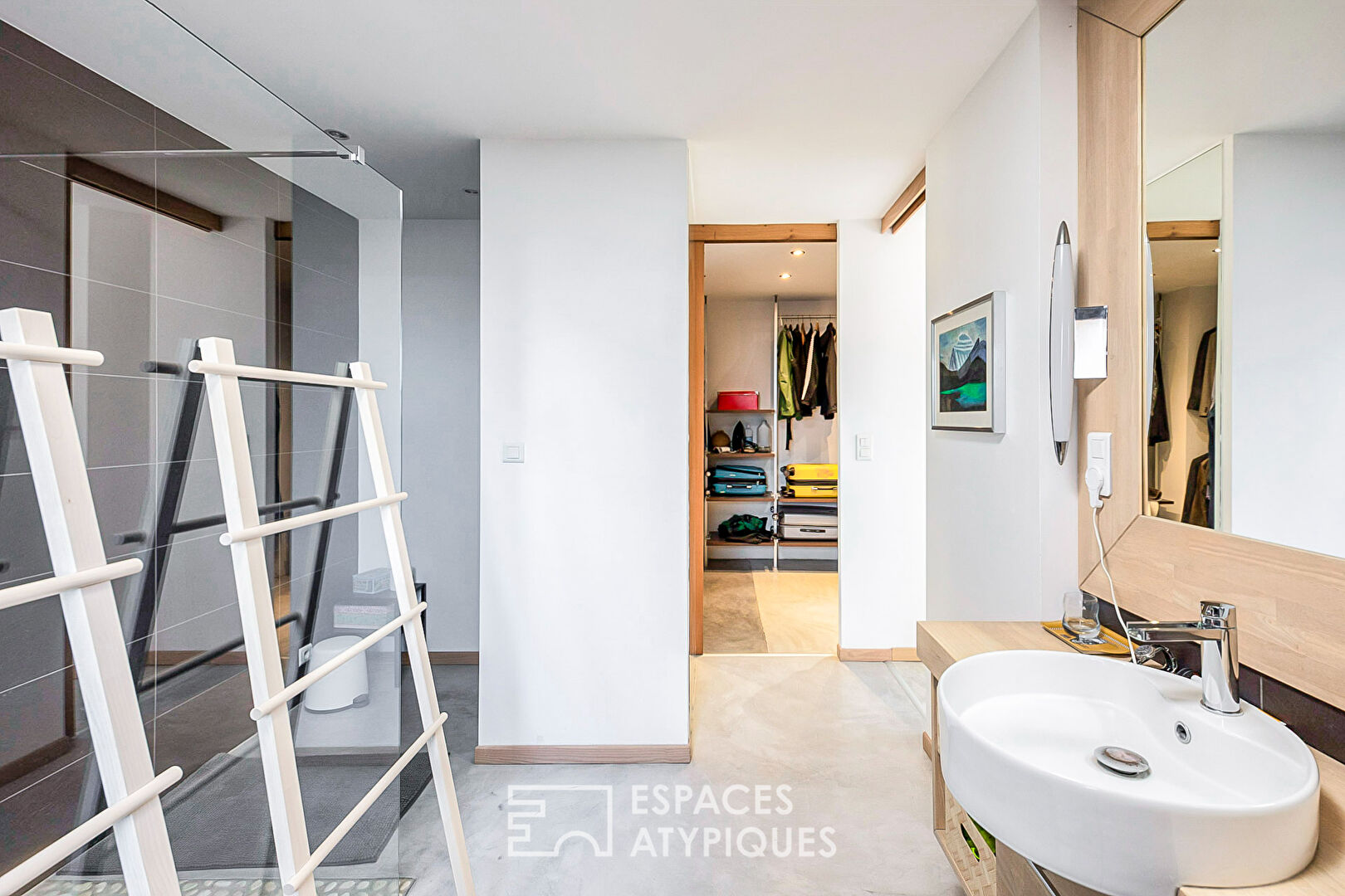 Duplex rénové au coeur d’un château