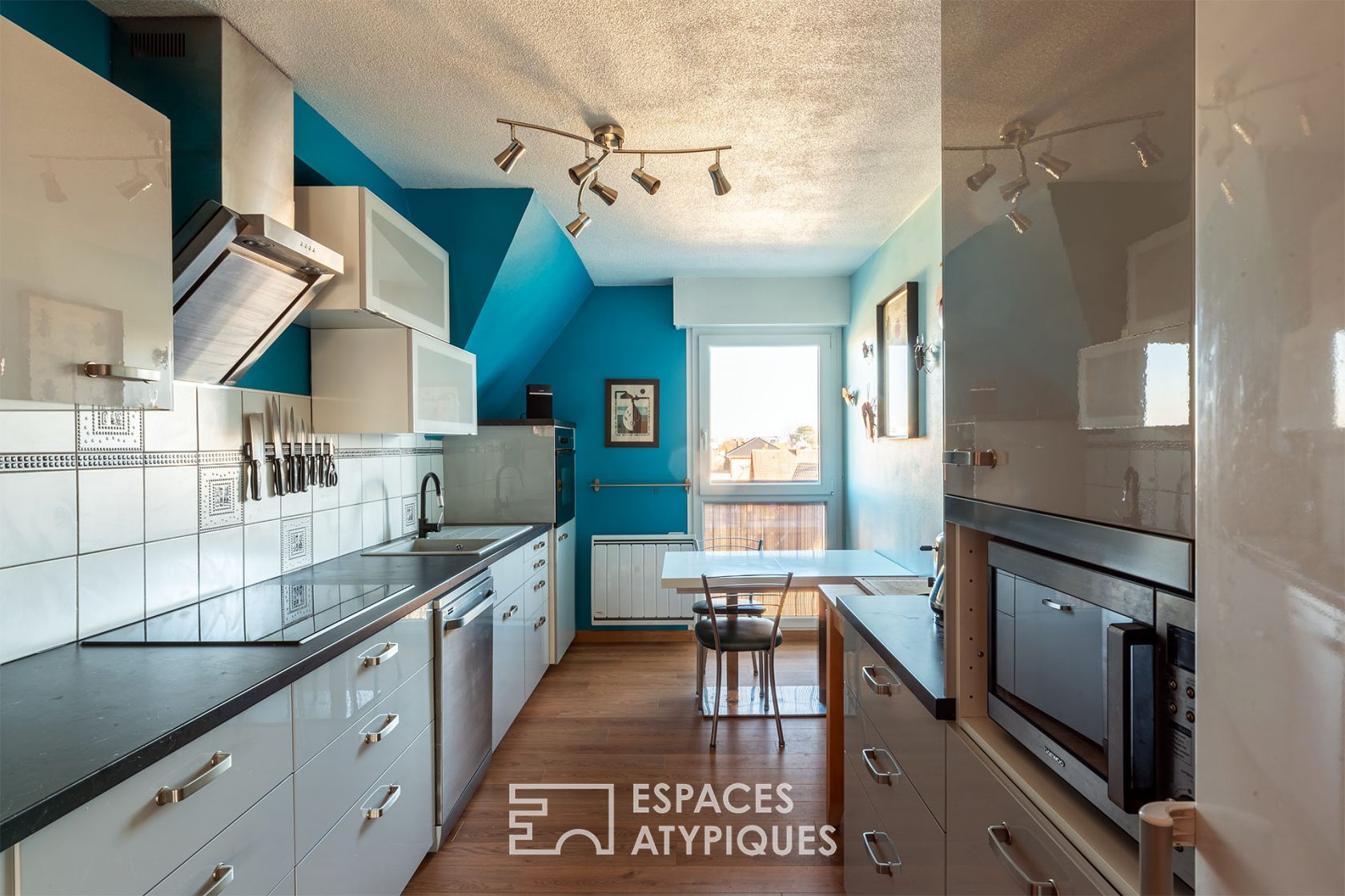 Duplex apartment on the top floor with roof terrace
