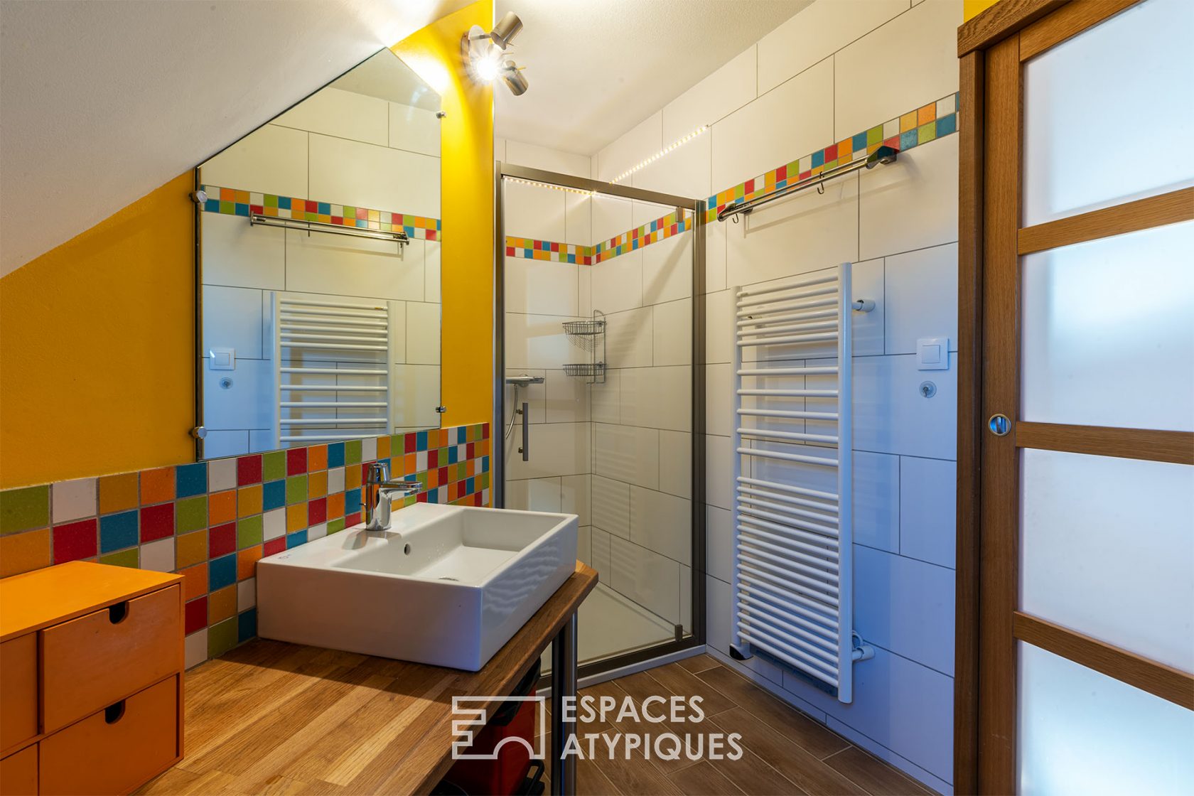 Duplex apartment on the top floor with roof terrace