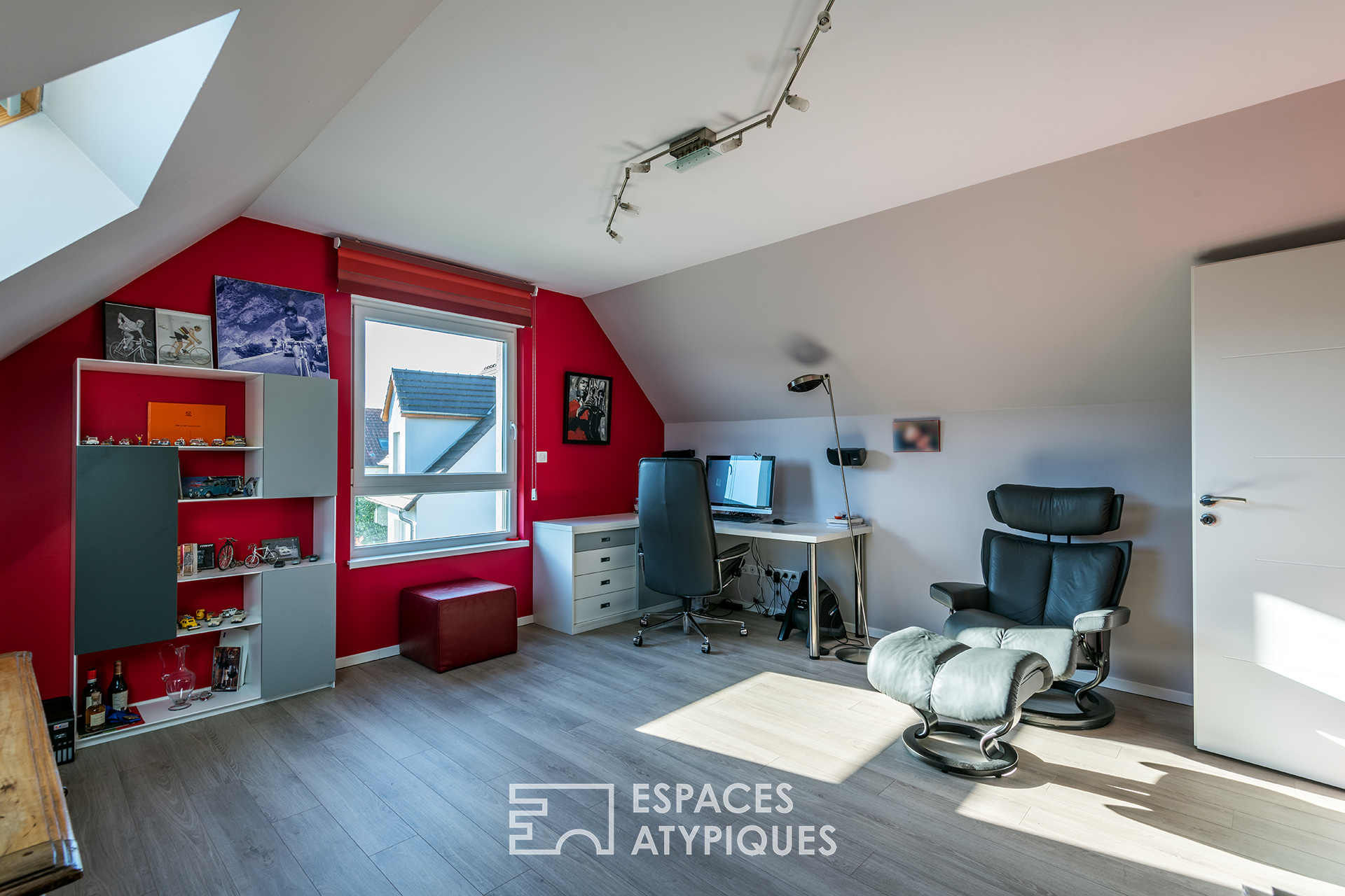 Maison contemporaine et son jardin