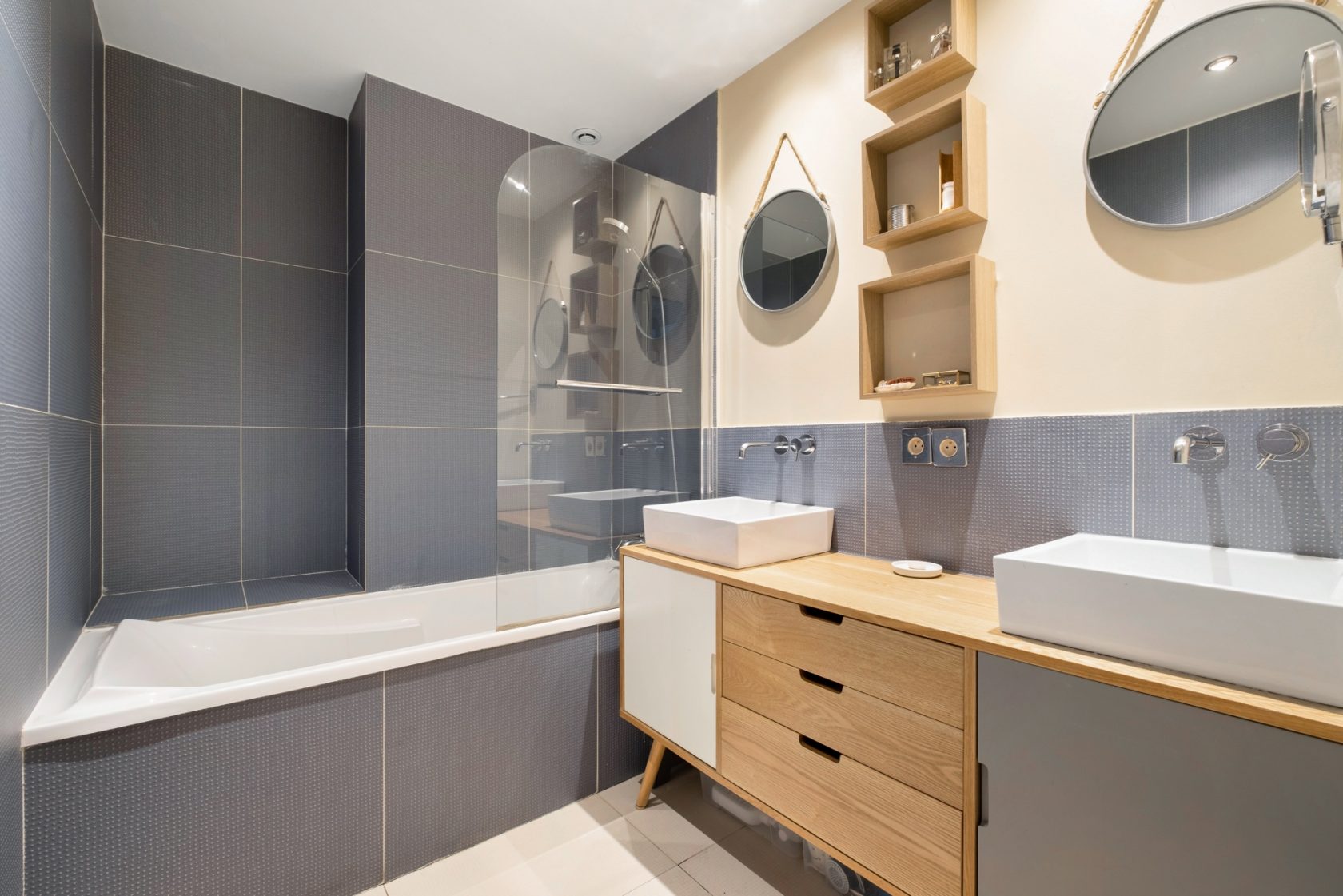 Renovated apartment on the top floor
