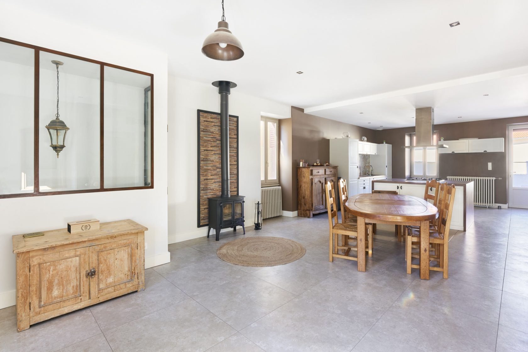 Fully restored townhouse