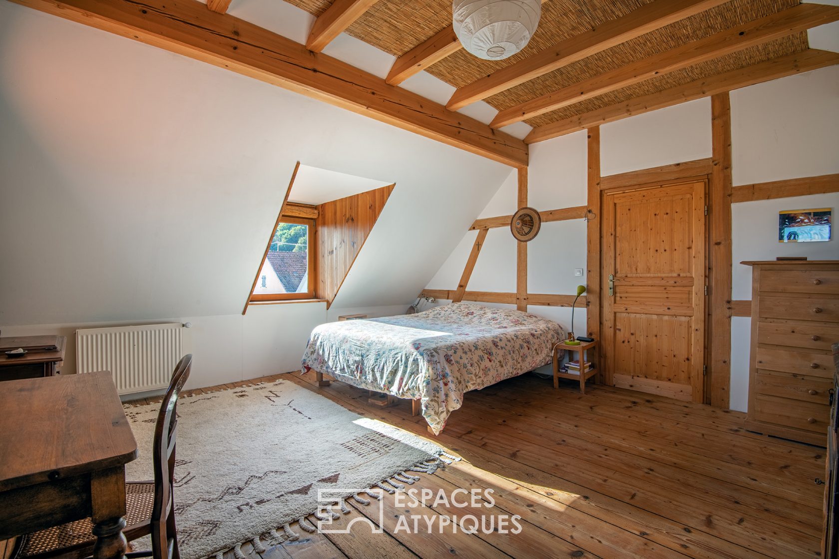 Renovated Alsatian house and its vast garden with orchard