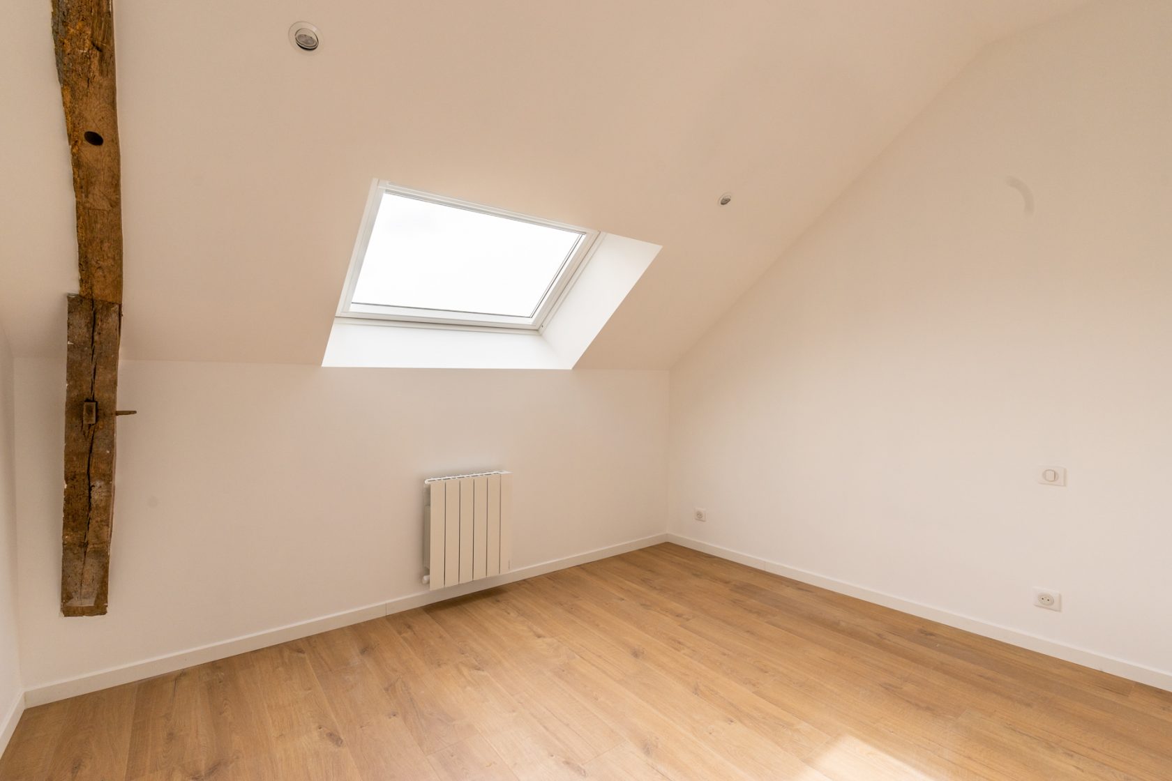 Maison de charme en pierre entièrement rénovée avec son espace extérieur