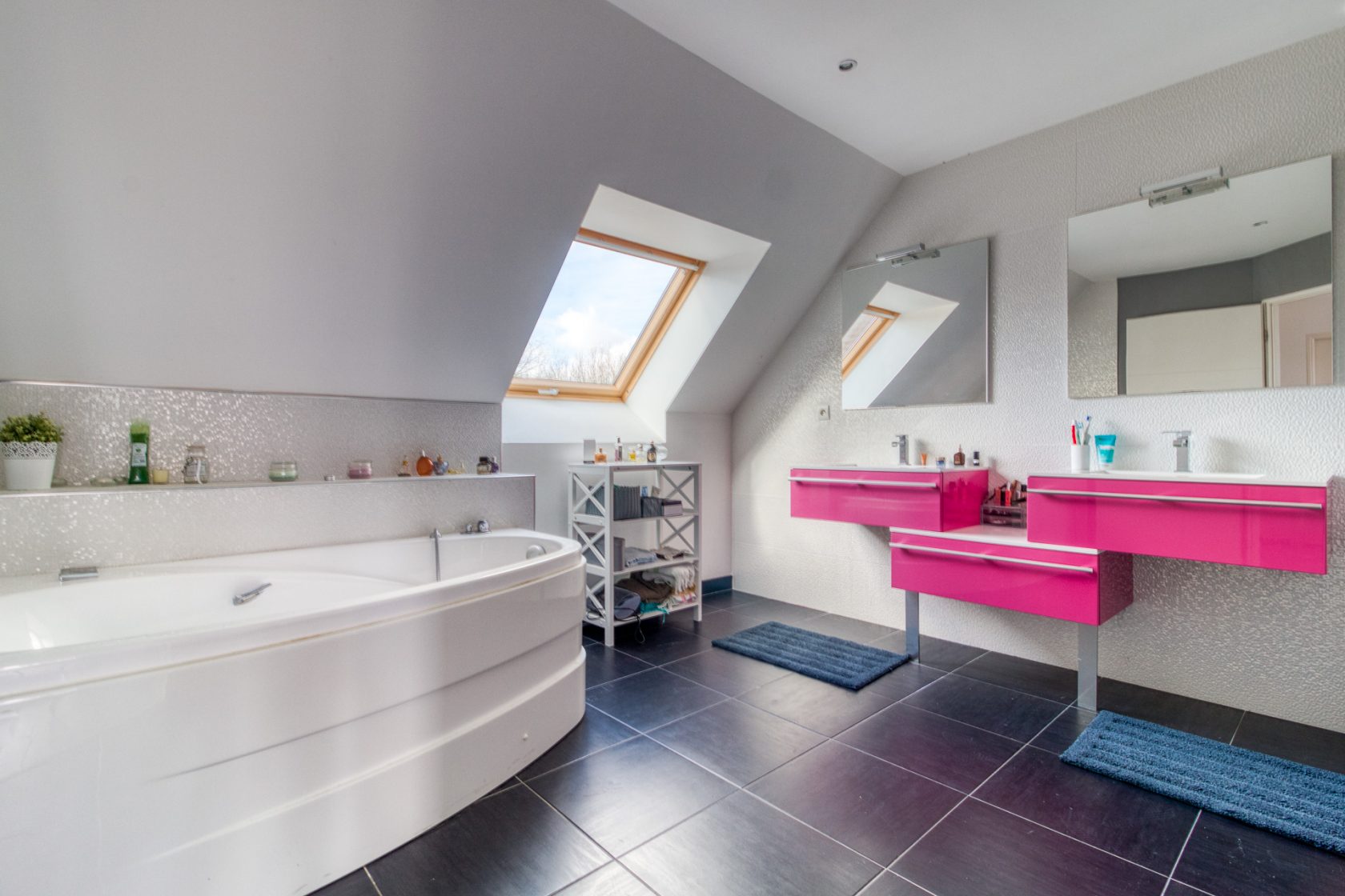 La lumineuse – contemporaine familiale au bord de l’eau