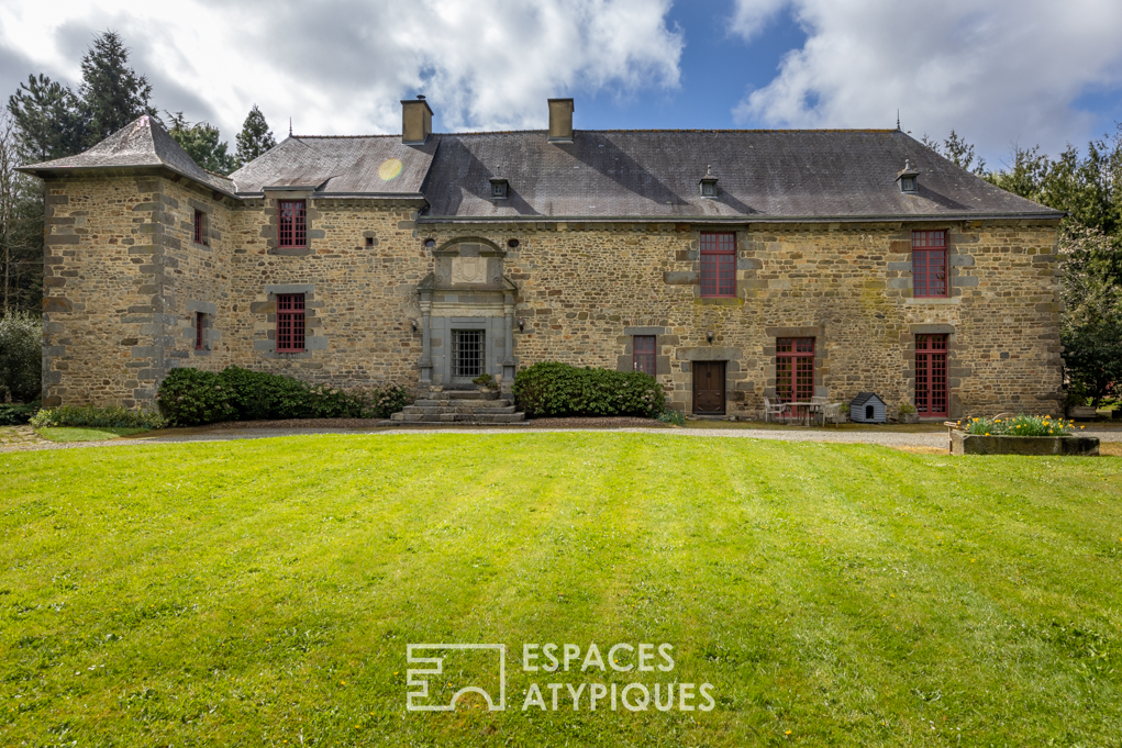 Manoir XIIIème siècle entre terre et mer
