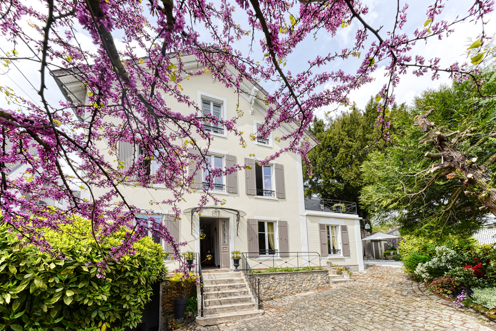 Maison Bourgeoise  – Un Air de Campagne